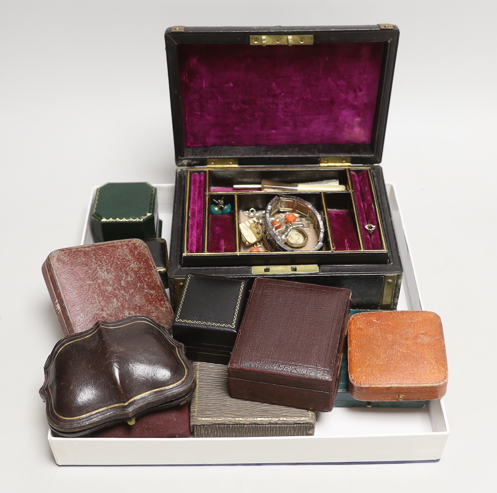 A small group of sundry jewellery including mainly costume, together with a silver and mother of pearl fruit knife, pinchbeck brooch and a quantity of assorted jewellery boxes.